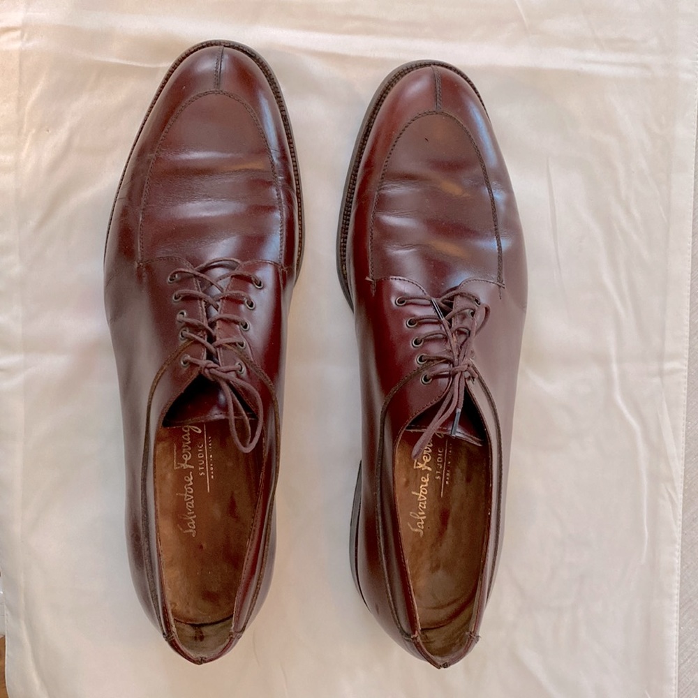 Men’s Salvatore Ferragamo size 12 lace up dress shoes